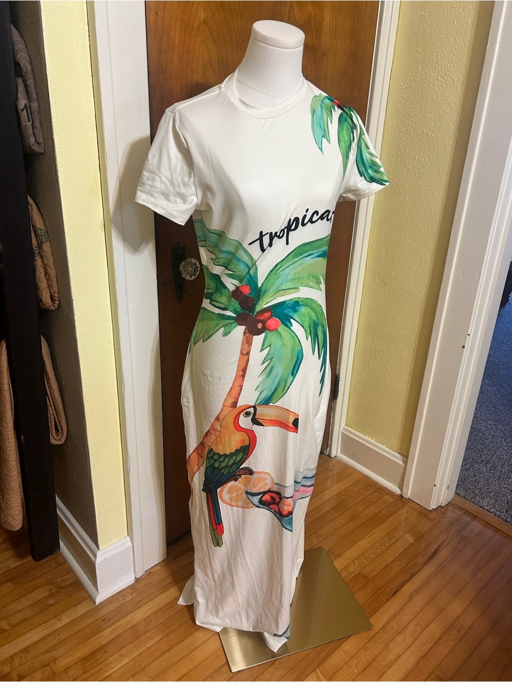 Tropical Print White Maxi Dress with Toucan